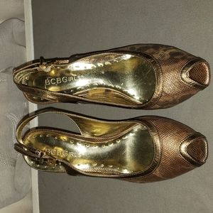 BCBG Girls Ebony peep toe pumps